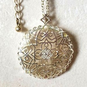 Avon Silverstone Filigree Pendant